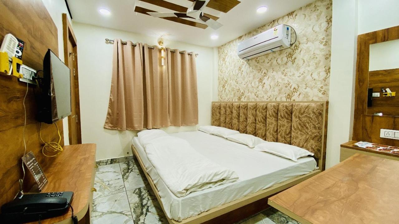Hotel Malay Inn Ujjain Dış mekan fotoğraf