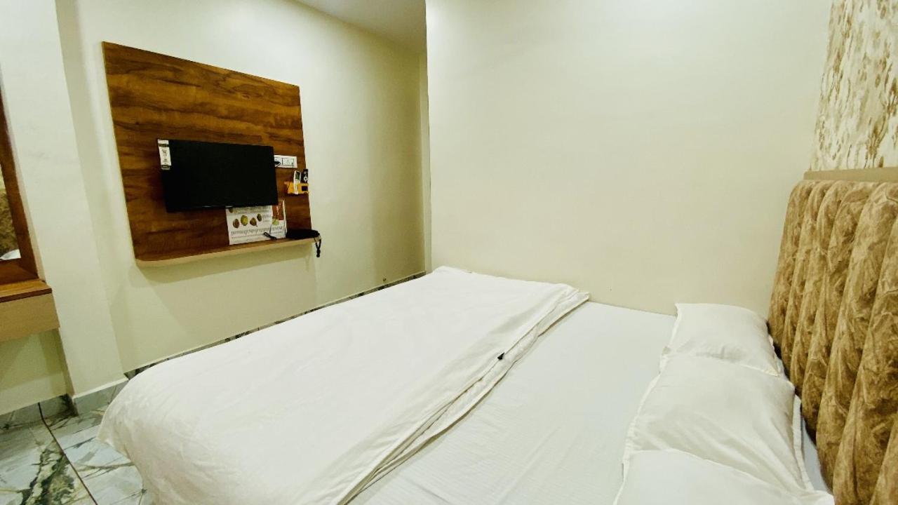 Hotel Malay Inn Ujjain Dış mekan fotoğraf